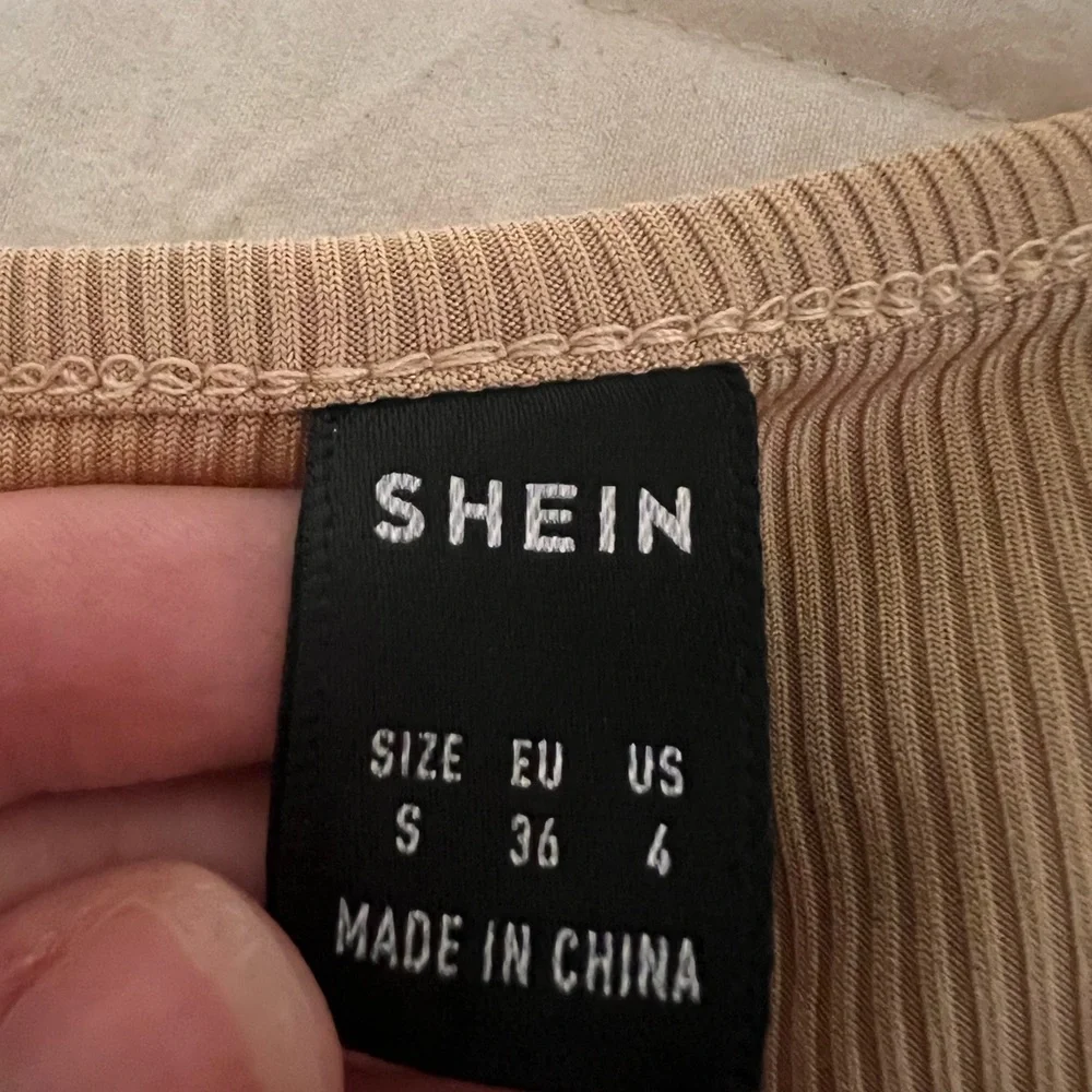 Tank Top - Picture 2 of 5